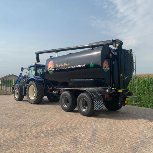 Trasporto mangime Fattorie Piemonte